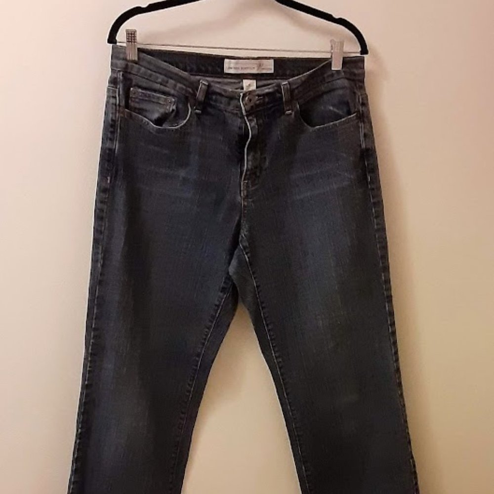 VENEZIA LOW-RISE,  BOOTCUT JEANS - SIZE 14